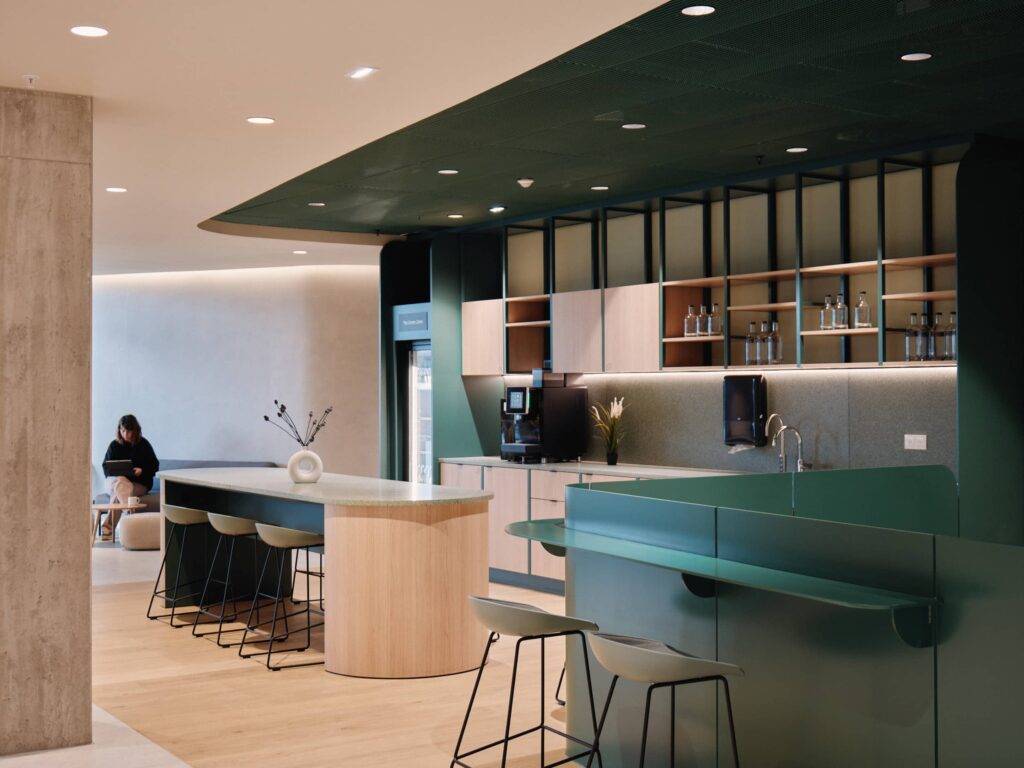 Preview image from Kantoff - Bouw, afwerking & inrichting | Kantoff